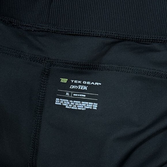 NEW Tek Gear DryTEK Women Workout Shorts Size XLarge Stretch Mid Rise Black - Picture 6 of 9